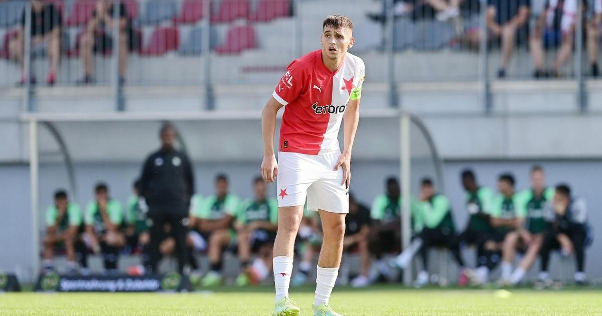 Vi er ferdige, melder Trpišovský.  Legg merke til de slaviske forsterkningene