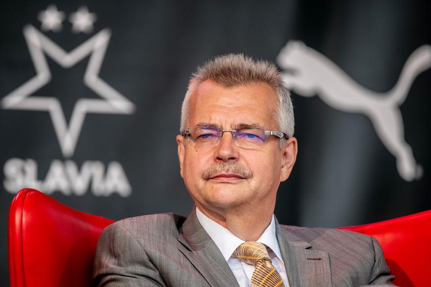 České kluby v boji proti deníku Sport. Slavia, Plzeň a Baník nepustí novináře na stadion