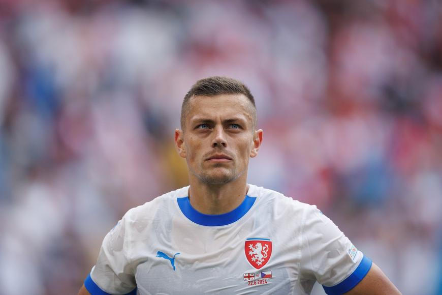 Holešův zkrat na Euru ukázal, kdy nestřílet. Tohle pouštějte mládežníkům