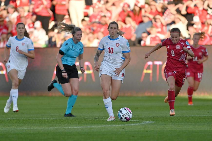 Fotbal v televizi: V pátek startuje nová reprezentační éra