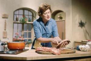 Americká televizní kuchařka Julia Child ve své době nabourala stereotypy o ženách možná víc, než sama kdy zamýšlela.