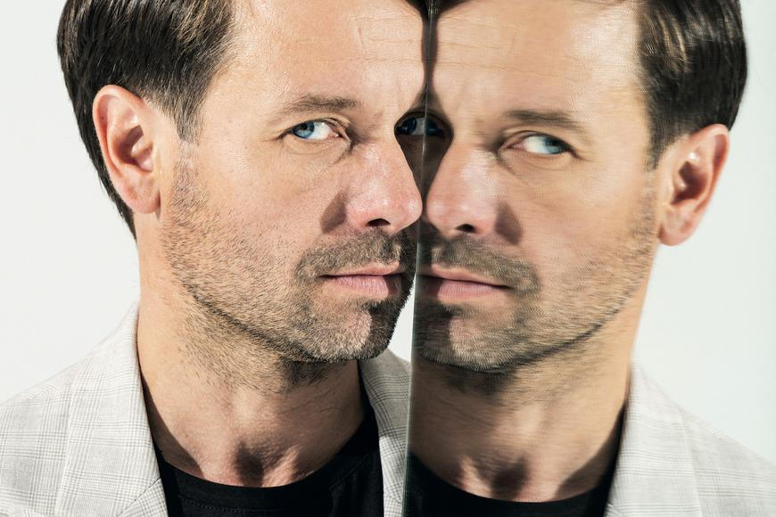 Václav Neužil: Synův vztek mě vytáčí, protože v něm vidím sebe. Chodím se radit k dětské psycholožce