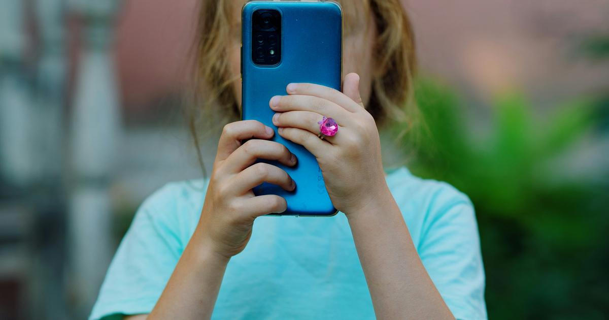 Děti na mobilech bojují s nejlepšími psychology ze Silicon Valley. Nemůžou vyhrát, varuje vizionář Molčan