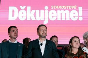 Ženy voliči kroužkovali hlavně na kandidátkách Pirátů a Starostů.