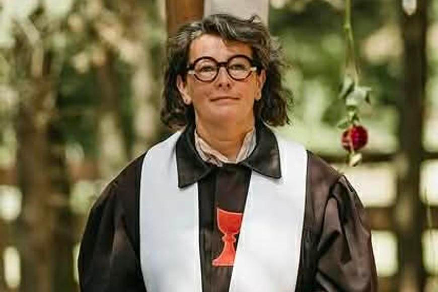 Vánoce s dětmi slavím dopředu, na Štědrý den jsou u otce, říká farářka. Samota na svátky není tragédie