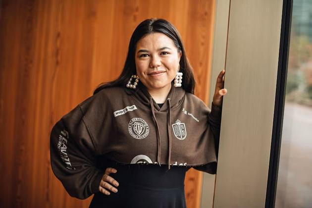 Kyrgyzská hudebnice Zere Asylbek