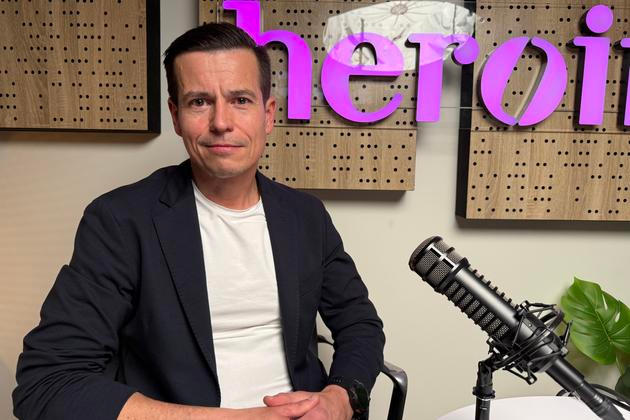 První dětský ombudsman Martin Beneš chodí do práce se psem a věří, že dětem musíme naslouchat se vší vážností.