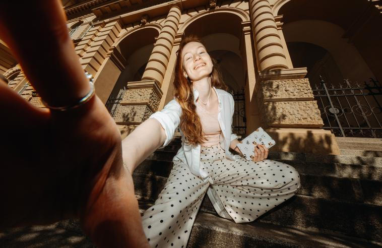 Přečtěte si rozhovor s mladou medičkou Annou Pavlíkovou ze série Heroine o mladé generaci.