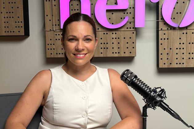 O tom, jak se jí podařilo utéct z přísně kontrolované domácnosti, vypráví Michaela Nosková v podcastu Hlas Heroine. Jak jí bylo, když viděla sérii Monyová a také navazující dokumentární sérii Láska nebolí? 