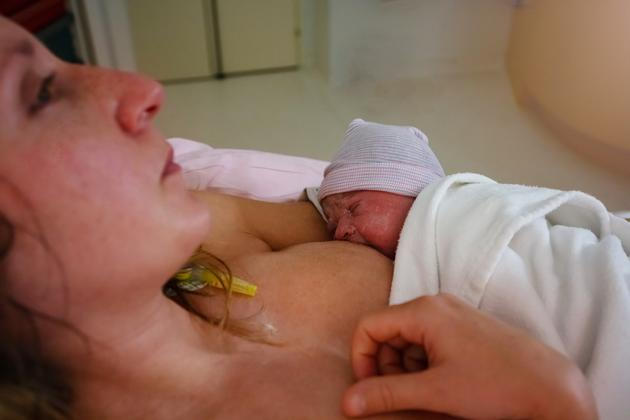 Žena se s nemocnicí domlouvala na přirozeném porodu, každý si pod tím ale představoval něco jiného.
