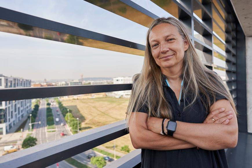 Nemusíte rozumět každému pohybu na burze. Začněte investovat co nejdřív
