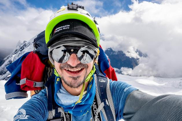 Selfie v Nepálu při výstupu na Manáslu, osmou nejvyšší horu světa.