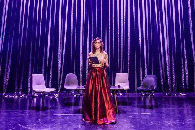 Nejtěžší je udělat to rozhodnutí a vykročit na podium. A nejlepší je ten pocit potom. Pochopení, podpora a úleva. Svět podle Heroine je bezpečné prostředí pro vás i pro vaše přiznání.