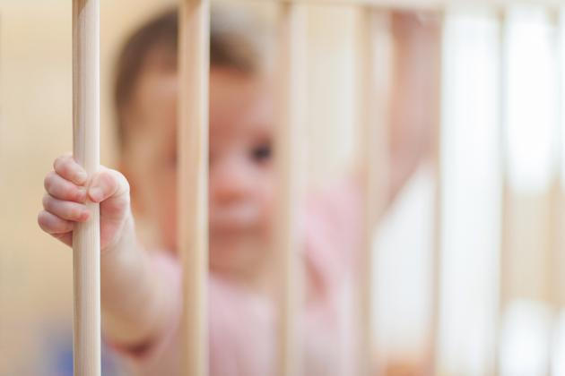 Adopční proces Tereza popisuje jako zdlouhavou byrokracii a neustálé čekání. Opakově měla s manželem pocit, že je od toho úředníci odrazují.